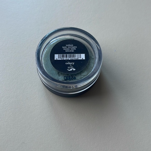 bareMinerals Other - bareMinerals Loose Mineral Eye Color in Celery